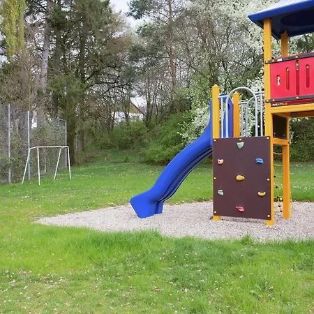 Schoene Mit Gemuetlicher Terrasse Homberg (Schwalm-Eder)