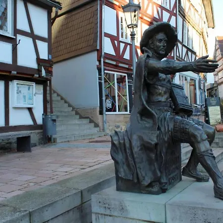 Schoene Mit Gemuetlicher Terrasse Apartmán *